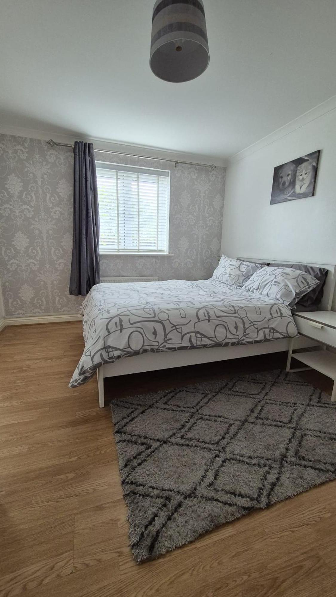 Spacious Ground Floor 2 Bedroom 2 Bathroom Flat In Hatfield Near Hertfordshire University Private Car Park Sleeps 5-6 المظهر الخارجي الصورة